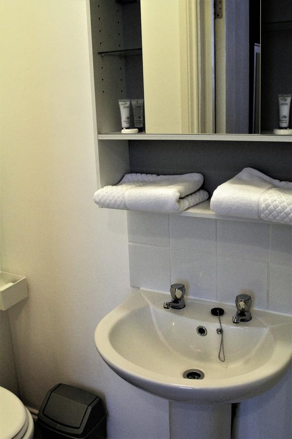 Pier 61 Guest Accommodation هاستَنغ المظهر الخارجي الصورة